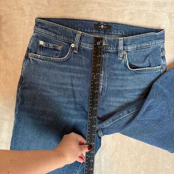 7 For All Mankind Logan Straight Leg Jeans | Women’s Size 30 - Picture 8 of 10
